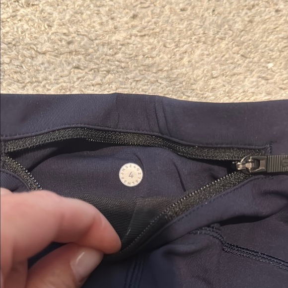 Lululemon navy blue full length leggings - Picture 3 of 6